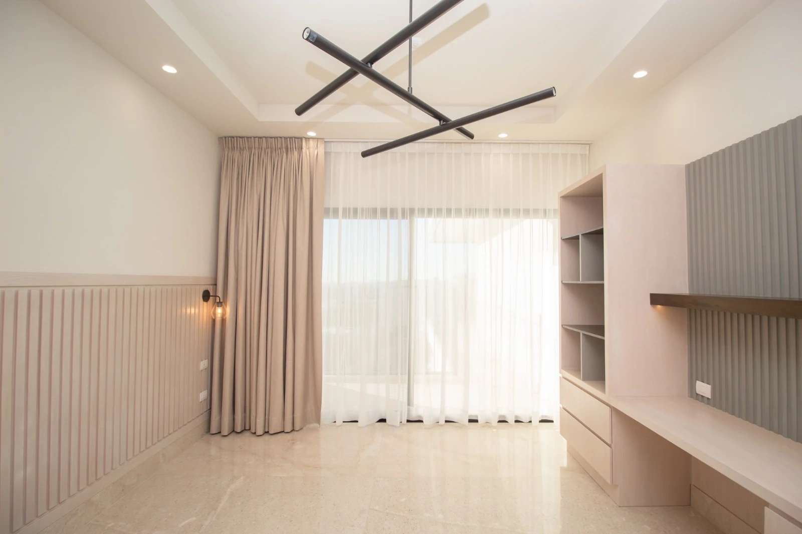 Automatización de California Interiors